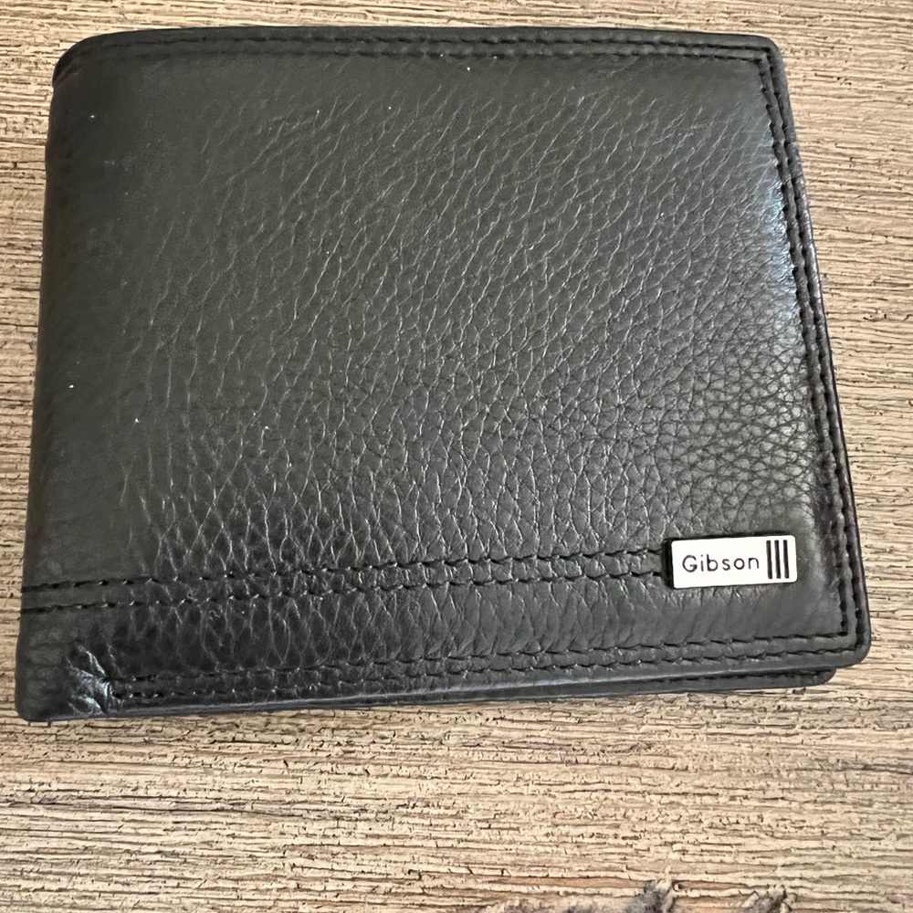 Gibson mens wallet